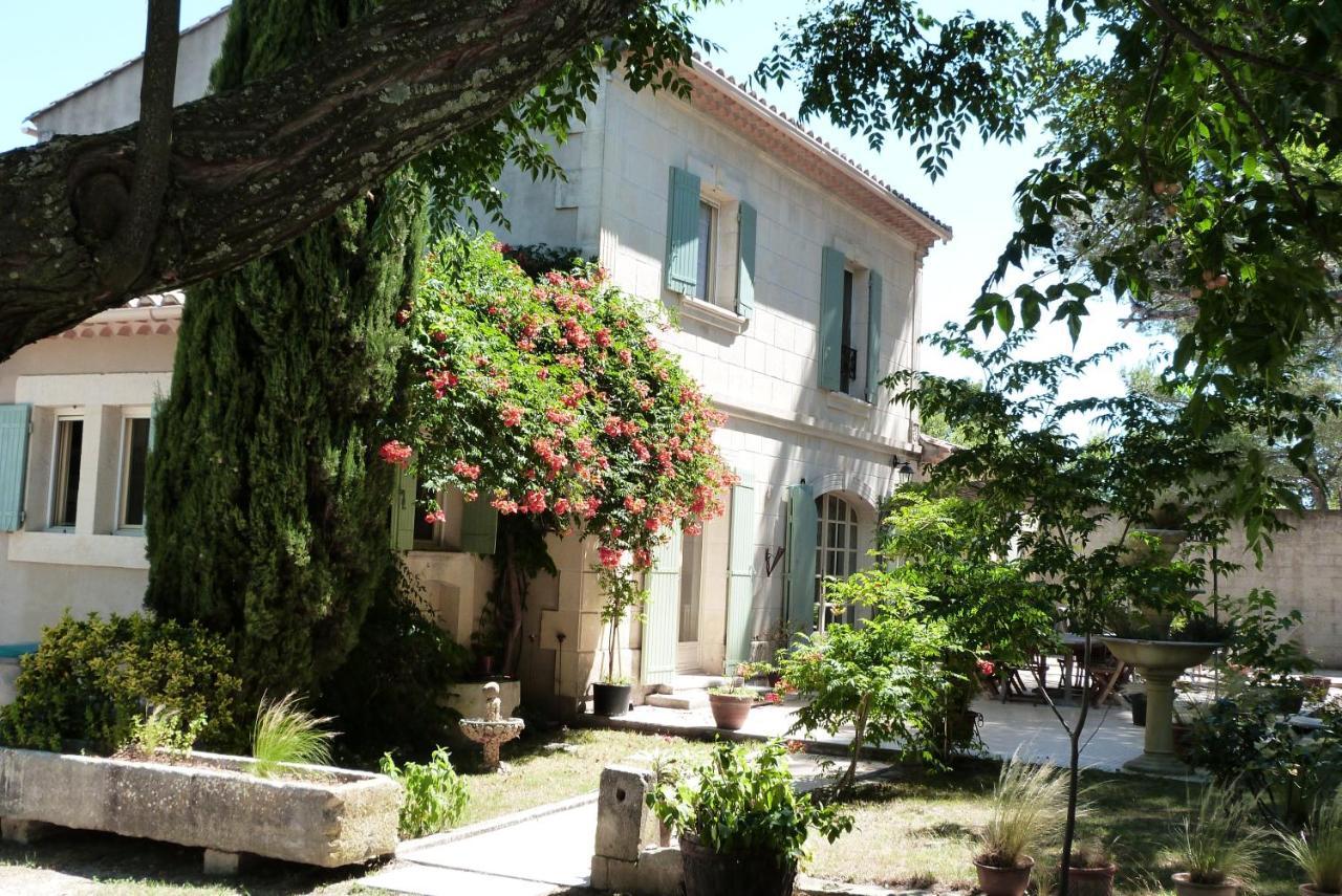 Le Mas du Lac Saint-Rémy-de-Provence Extérieur photo