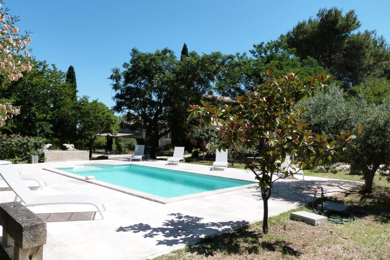 Le Mas du Lac Saint-Rémy-de-Provence Extérieur photo