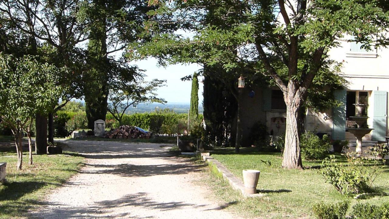 Le Mas du Lac Saint-Rémy-de-Provence Extérieur photo