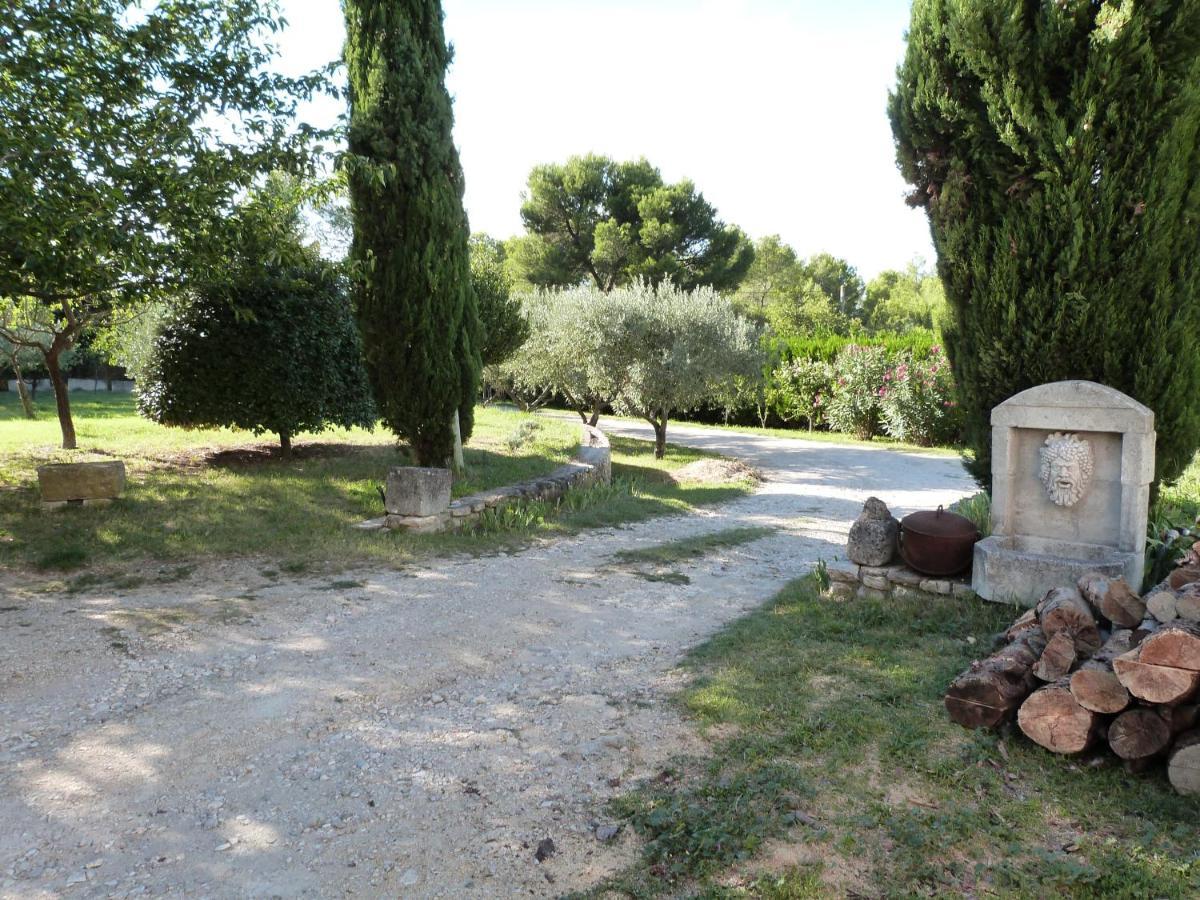 Le Mas du Lac Saint-Rémy-de-Provence Extérieur photo